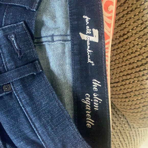 Meet your Posher, Bunni - Picture 2 of 4